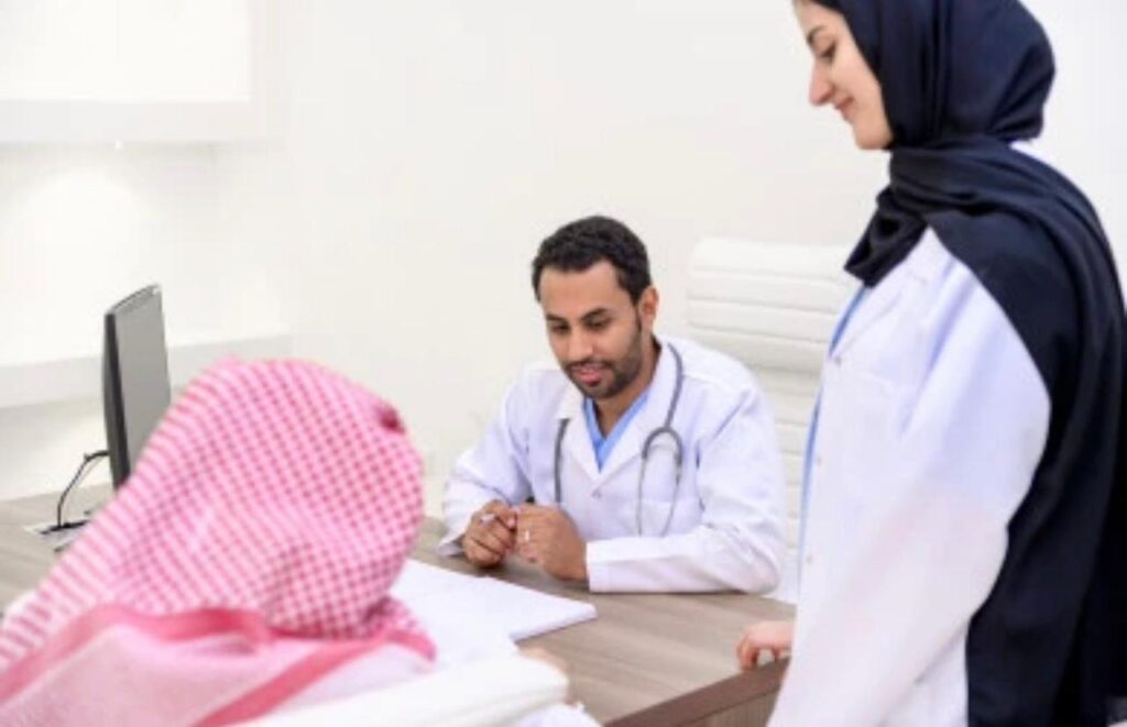 الامتثال الطبي من خلال إشراف طبيب مرخص داخل منشأة صحية